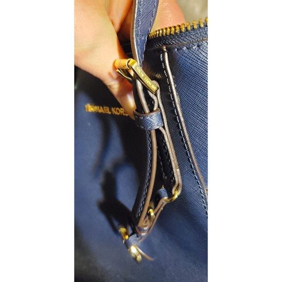 Michael Kors purse - Picture 11 of 12